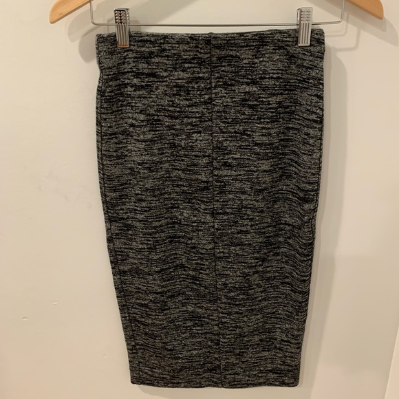 Pencil skirt - Picture 1 of 2